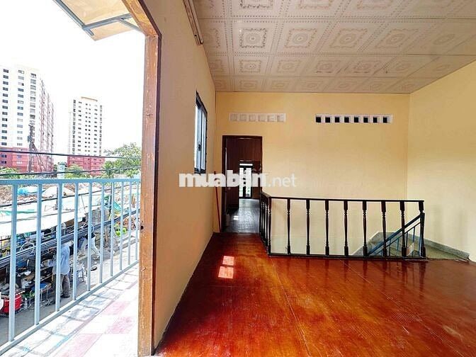NHÀ NGUYÊN |CĂN 1 TRỆT 2 LẦU 2MT | KD TỰ DO | NGAY ĐẠI HỌC KINH TẾ UEF