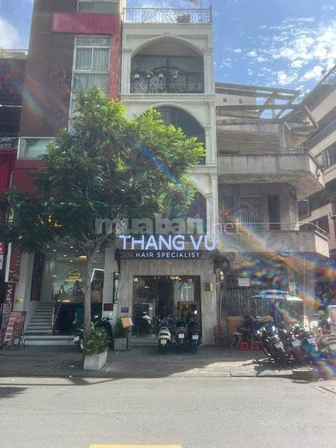 Cơ Hội Sở Hữu Bất Động Sản Vàng Tại Trung Tâm Quận 1