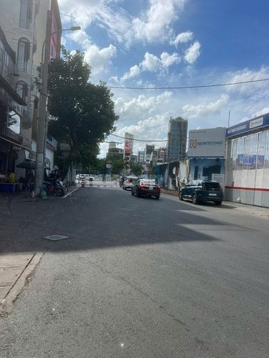 Cơ Hội Sở Hữu Bất Động Sản Vàng Tại Trung Tâm Quận 1