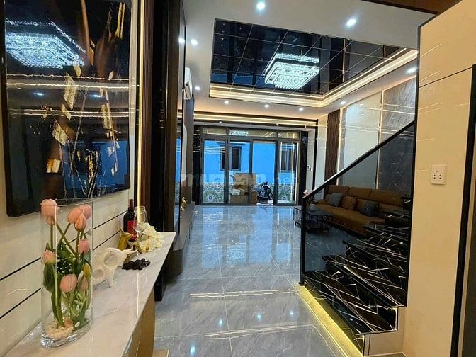 BÁN NHÀ HẺM 1113  HUỲNH TẤN PHÁT QUẬN 7