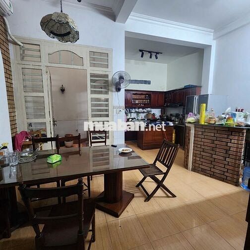 Cho thuê nhà Cao Thắng - 3 tầng – 6.5m x 25m - HXH - Chỉ 25tr/tháng