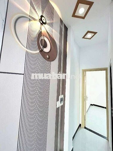 Nhà mới TBCT 3  tầng Q8, nội thất cao cấp, 37m2. 4PN, 3WC, giá 4,85 tỷ