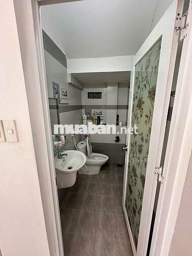 Nhà Nguyên Căn Đường Lý Chiêu Hoàng - 3PN 4WC - 7x14m  
