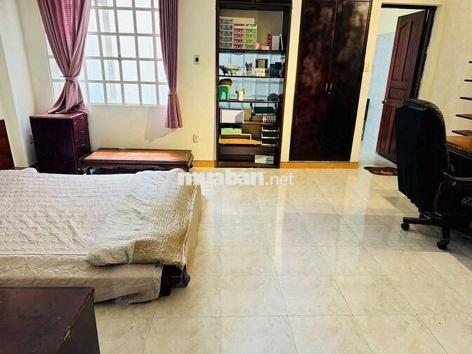 Cho thuê nhà Cao Thắng - 3 tầng – 6.5m x 25m - HXH - Chỉ 25tr/tháng