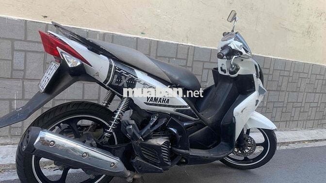 Yamaha Novo Trắng đen
