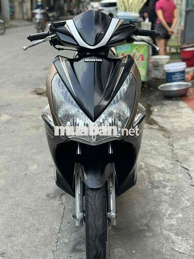 Honda Air Blade  Đen vàng đồng xe chạy ít