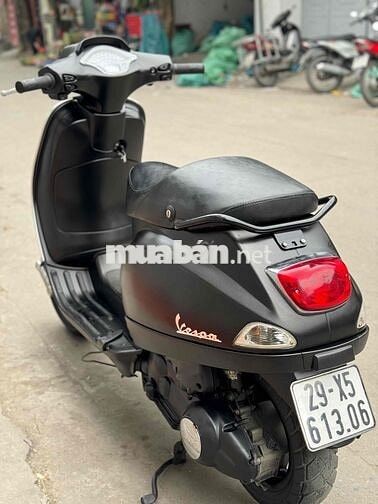 Piaggio Vespa LX 125 Đen nhám xe đẹp
