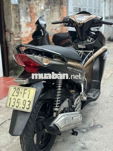 Honda Air Blade  Đen vàng đồng xe chạy ít