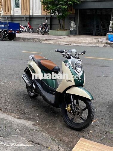 Yamaha MIO màu Kem