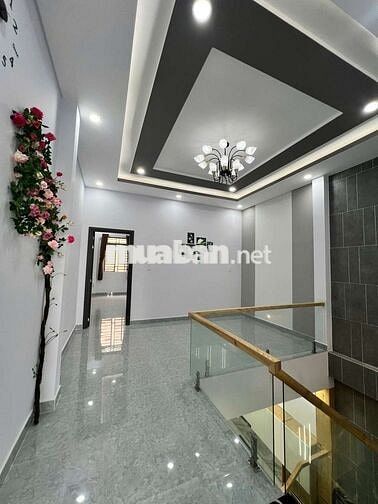 GIẢM 300 TRIỆU CĂN NHÀ MẶT TIỀN ĐẦU KHU DÂN CƯ 