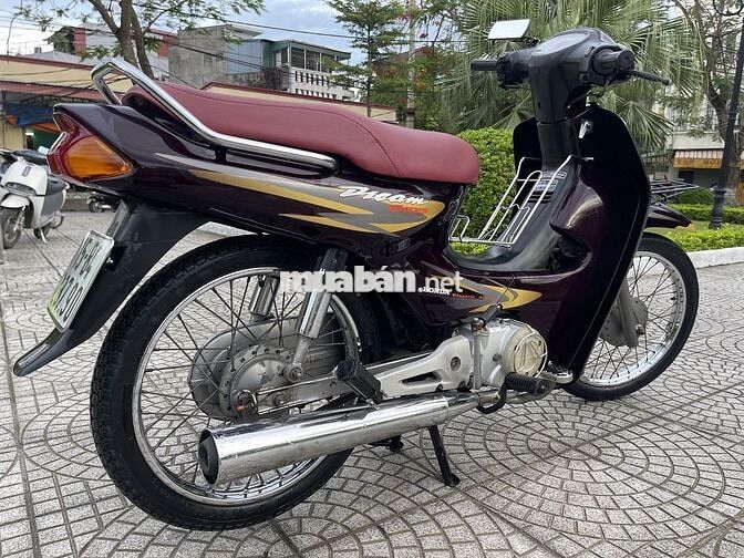 Honda Dream màu Đỏ mận