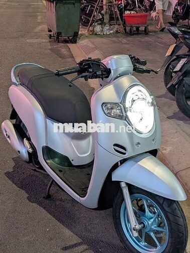 Honda Scoopy Bạc mờ