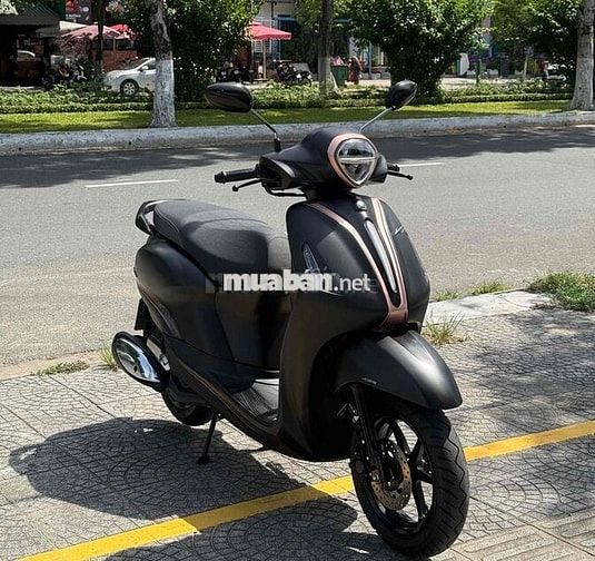 Bán Grande 2024 ABS odo 2 ngàn, bản đặc biệt đen