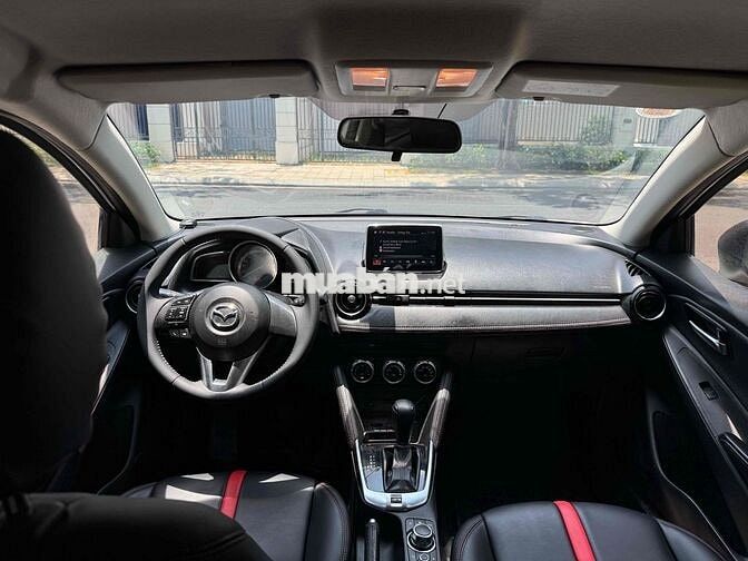 Mazda 2 2015 nhập Thái số tự động