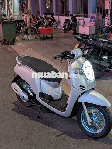 Honda Scoopy Bạc mờ