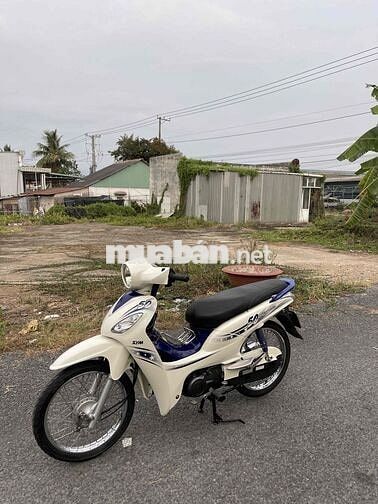 Cần Bán Xe Zin Đẹp còn keng khách cần alo em
