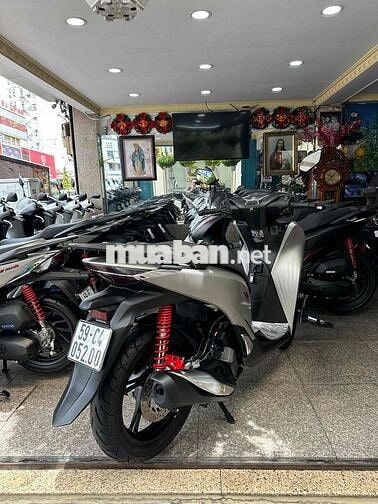Honda SH 160i ABS 2023 Bạc Đen BSTP Chính Chủ