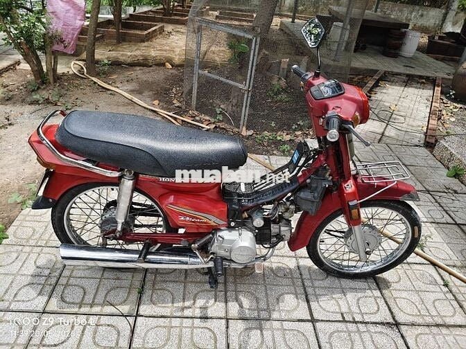 Honda Dream TQ màu Đỏ