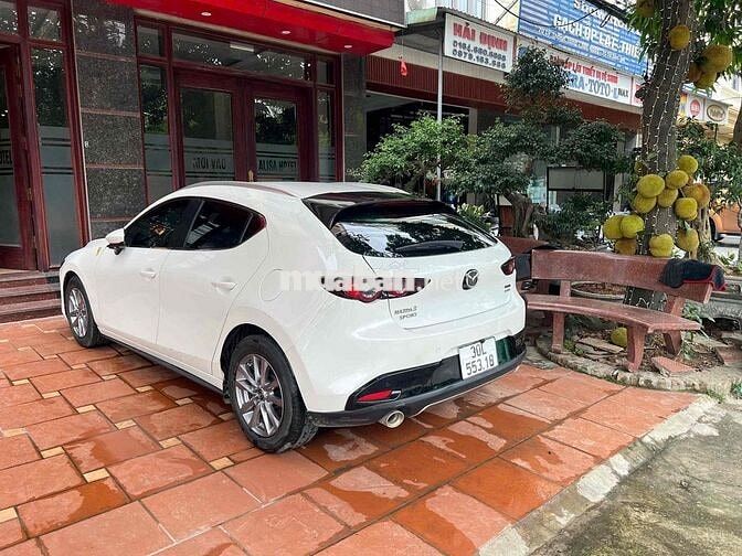 Mazda 3 Sport Luxury 2020 Trắng 45000 km