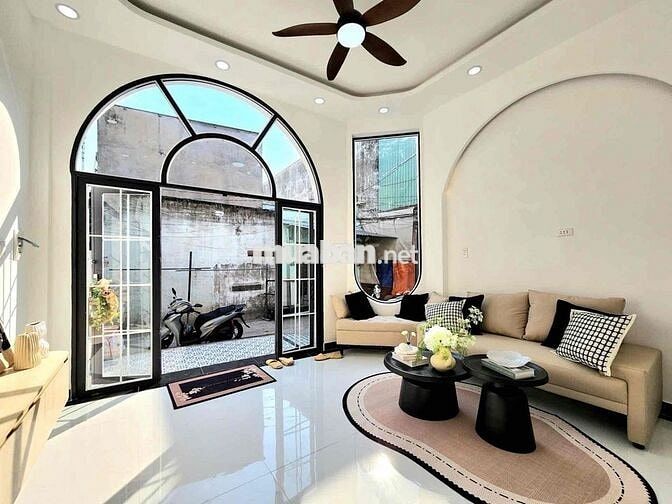 Bán nhà  mới gần khu tên lữa ,  3 tầng 50m2 5,3 tỷ . thông số đẹp