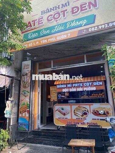 cần sang nhượng gấp cửa hàng bánh mì Cột đèn ăn nhanh