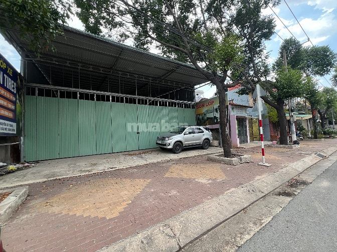 Cho thuê nhà mặt tiền 15m X 20m đường 36m