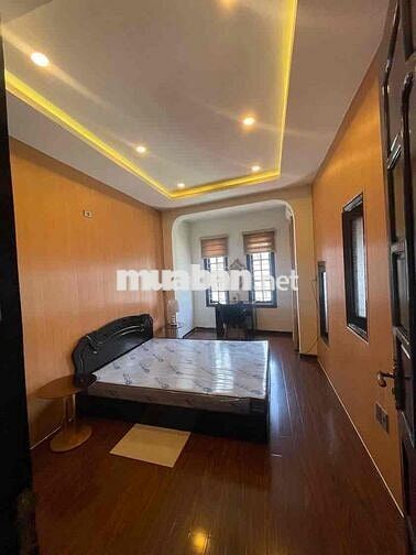 NHÀ ĐẸP GẦN CHỢ HẢI SẢN 3PN,3WC, RA BIỂN 5P