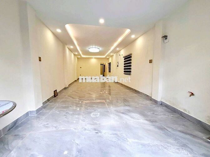 Mặt tiền quận 11 phan xich long 3.60m x 20m 82m2
