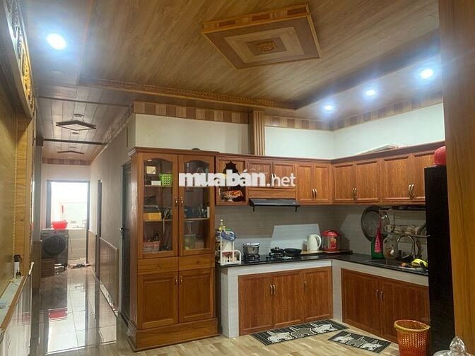 NHÀ LẦU TRỆT DT KHỦNG 110M2 SÂN XE HƠI ĐG NGAY LÊ HỒNG PHONG DĨ AN