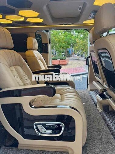 Tourneo Limousine bản Cao Cấp Xe Đẹp Đi Rất Ít