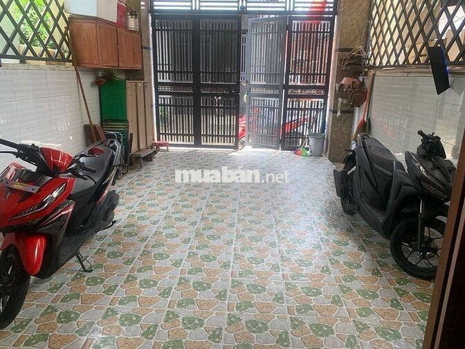 NHÀ LẦU TRỆT DT KHỦNG 110M2 SÂN XE HƠI ĐG NGAY LÊ HỒNG PHONG DĨ AN