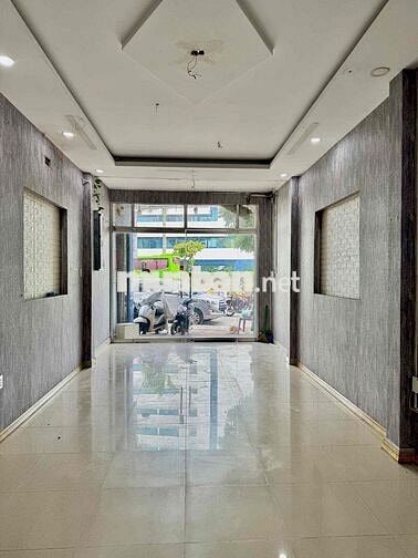 Mặt bằng kinh doanh 48m2 gần sân bay, toà văn phòng