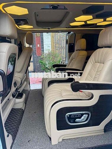 Tourneo Limousine bản Cao Cấp Xe Đẹp Đi Rất Ít