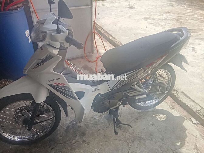 Honda Blade 110 Trắng