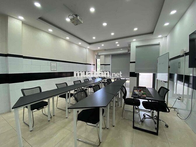 Cho thuê nhà mặt tiền đường Đào trinh nhất 1 hầm; 1 trệt; 3 lầu