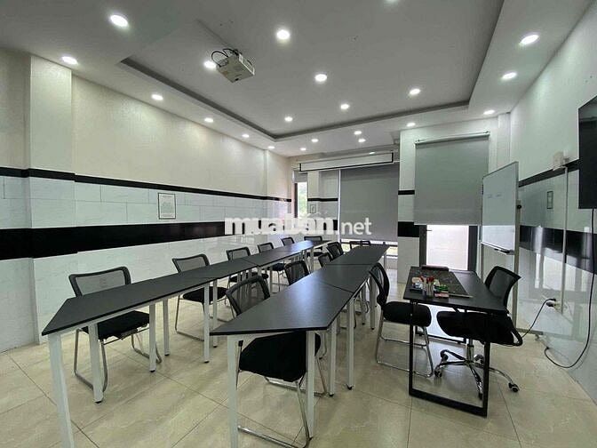 Cho thuê nhà mặt tiền đường Đào trinh nhất 1 hầm; 1 trệt; 3 lầu