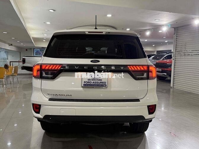 Everest Titanium 1 Cầu 2023 Xe Chuẩn Đẹp Ford Bán
