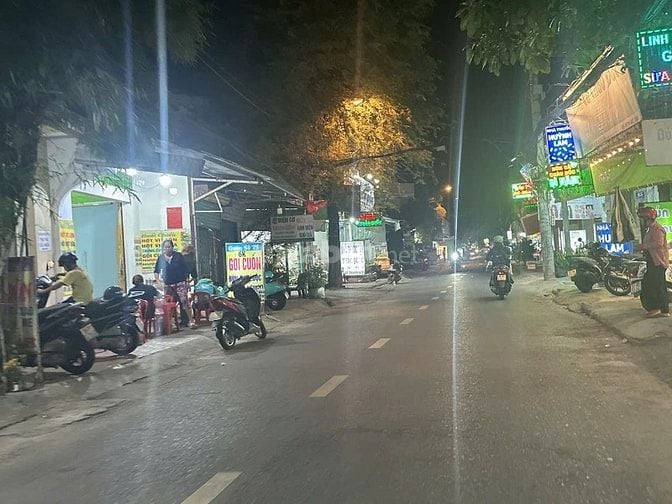 Bán nhà MTKD ngay chợ Nguyễn Tư Giản 80m2 6 lầu đẹp thang máy 14.5 tỷ