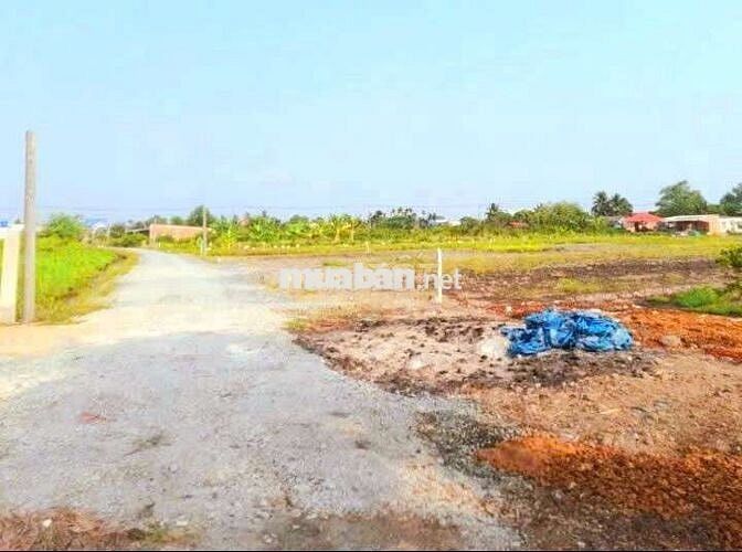 Hàng Vip, chỉ 1.25 tỷ sở hữu 1000m² đất có 225m2 thổ View Kênh