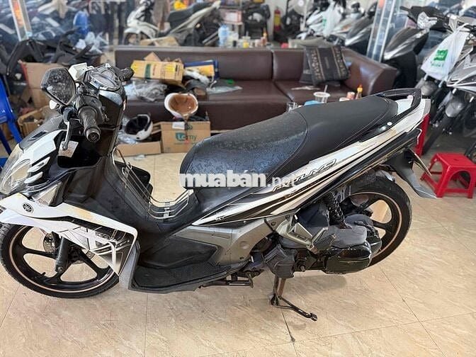 Yamaha Nouvo LX Trắng đen