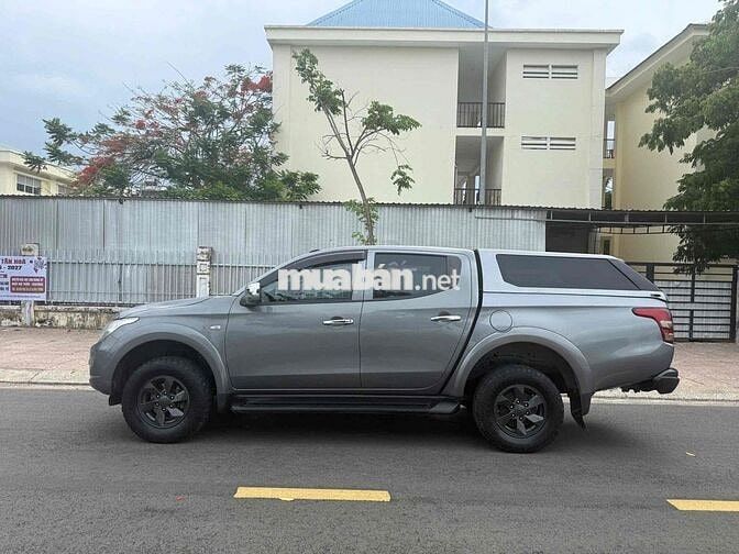 Mitsubishi Triton 2017 Xám 140000 km