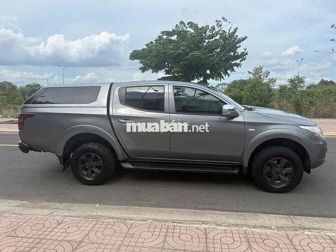 Mitsubishi Triton 2017 Xám 140000 km
