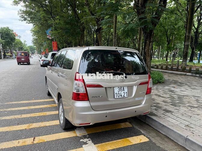 Toyota Innova 2014 số at fom mới zin chất đẹp