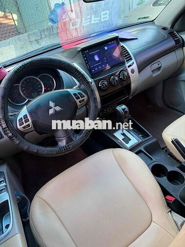 Pajero Sport máy dầu số at zin chất đẹp 7 chỗ
