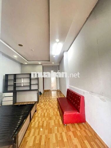11ty8 thương lượng nhà mặt tiền đường nhựa 12m kdc Bông Sao 