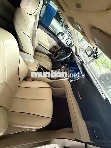 Toyota Venza 2.7 AWD Trắng