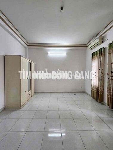 CHO THUÊ NHÀ 3 TẦNG 2 MẶT TIỀN KHU BÊN SÔNG P. HBC GIÁ RẺ CHỈ 17 TR