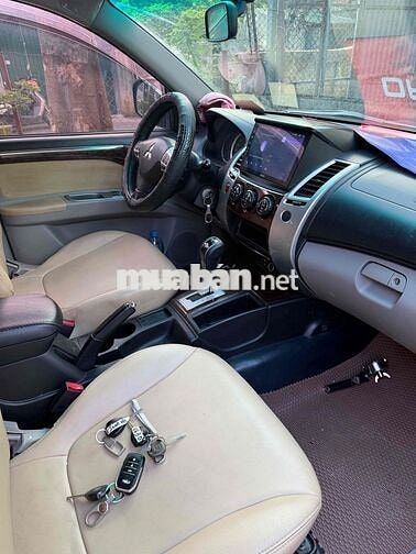 Pajero Sport máy dầu số at zin chất đẹp 7 chỗ