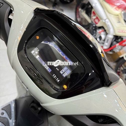 Honda SH160i ABS 2026 Xám 300 km