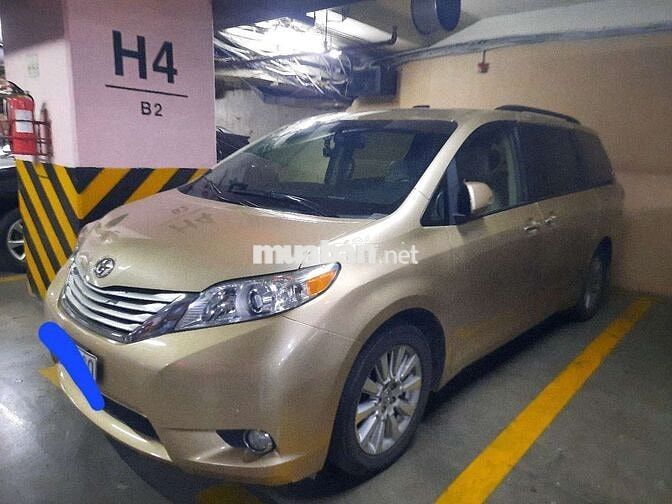 Toyota Sienna 2014 Limited 12700M